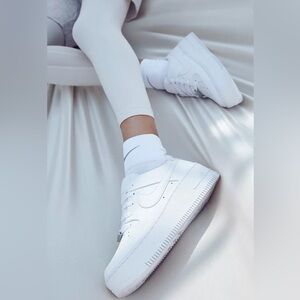 Bright White AIR FORCE 1 Size 9